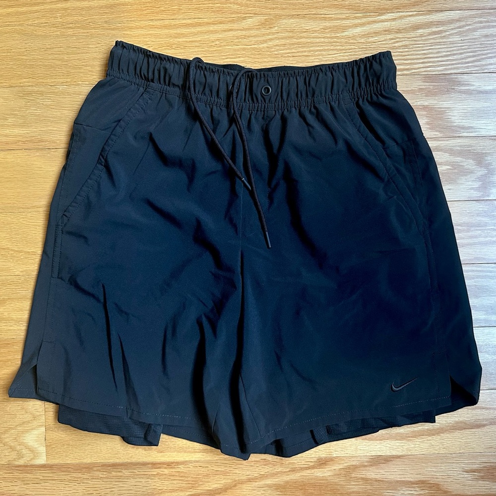 Nike Drifit Men's Black Shorts - Size S